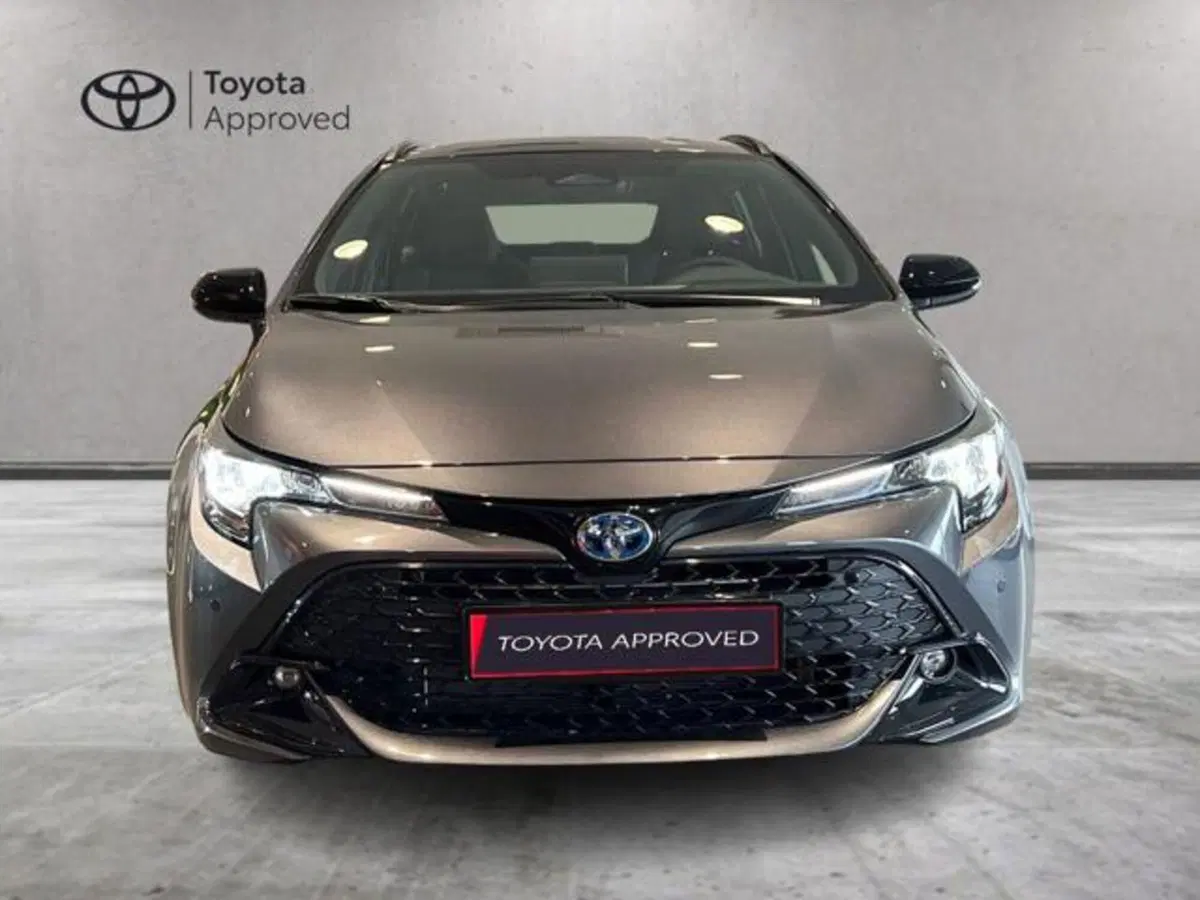 Toyota Corolla Touring Sports nuova a Vercelli (5)