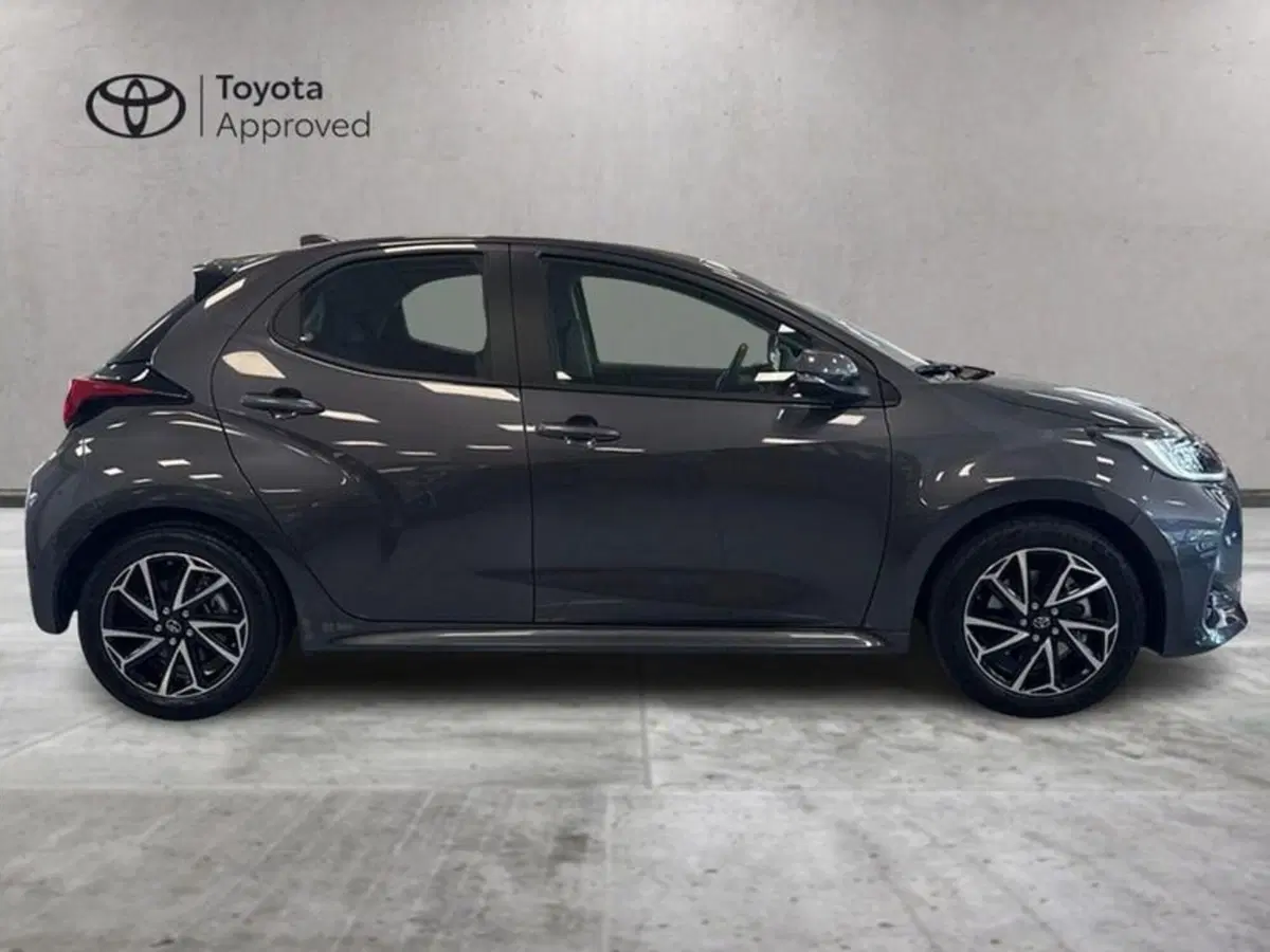 Toyota Yaris usata a Prato (5)
