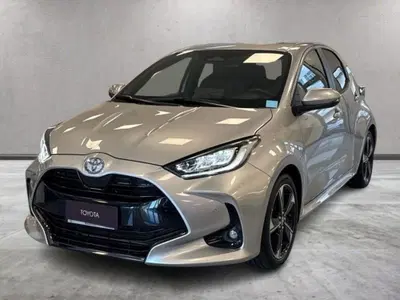Toyota Yaris 130 Lounge del 2025 usata a Prato