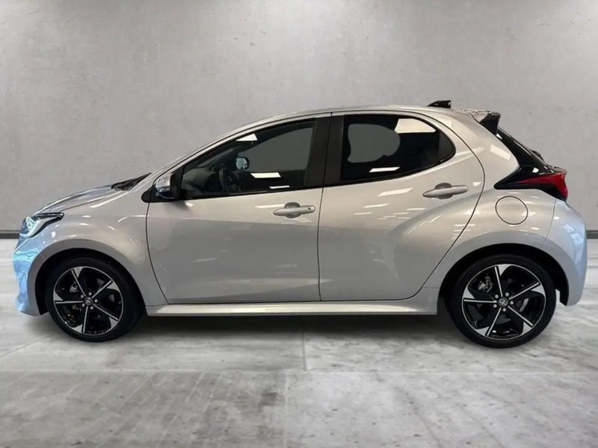 Toyota Yaris usata a Prato (2)