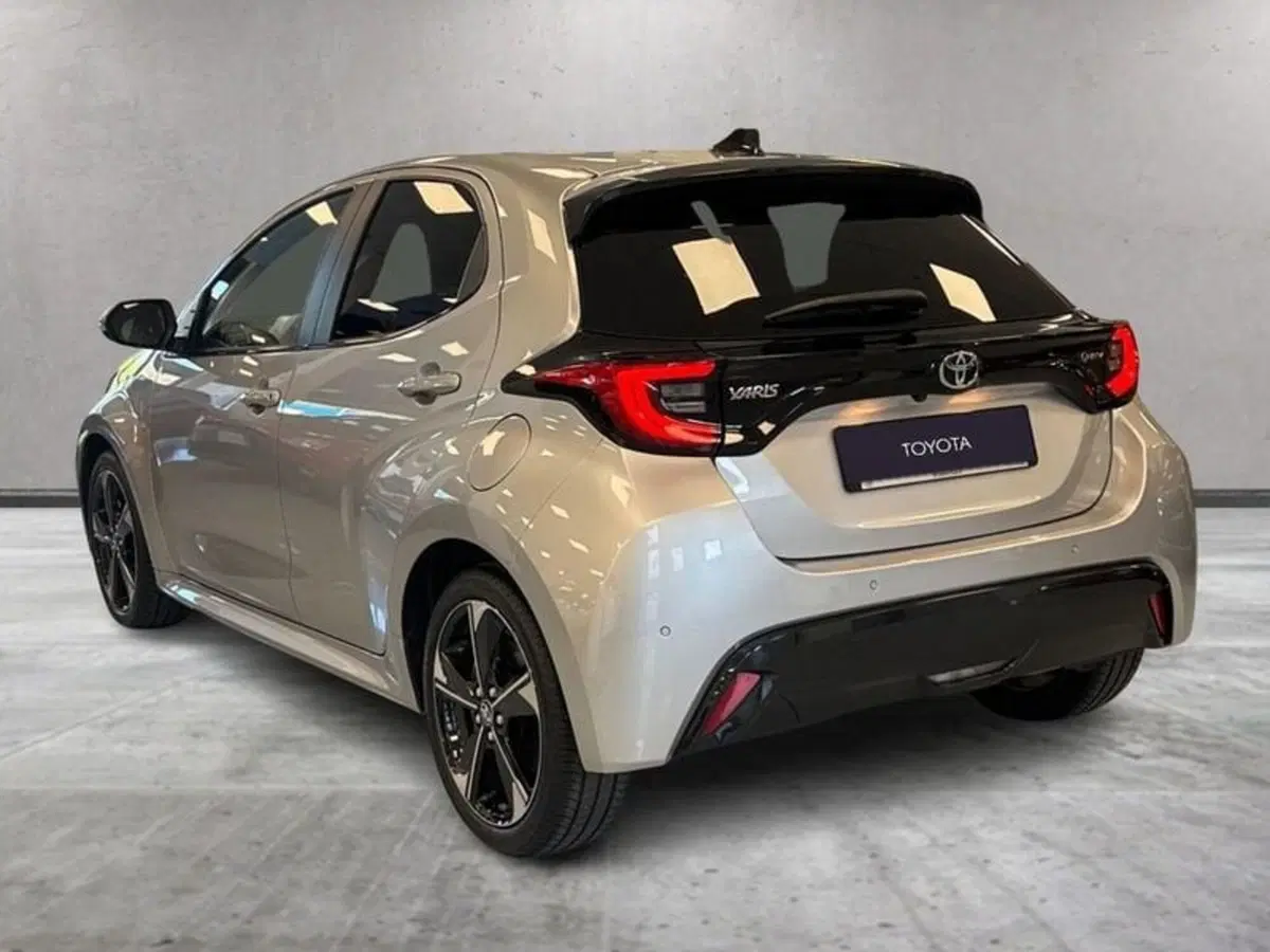 Toyota Yaris usata a Prato (5)