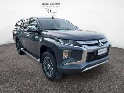 Mitsubishi L200 2.3D Double Cab 4x4 Super Select P2 Intouch Intense aut del 2022 usata a Empoli