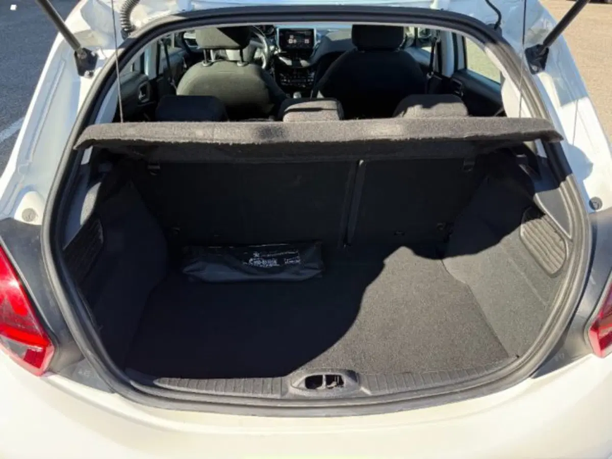 Peugeot 208 usata a Lucca (13)