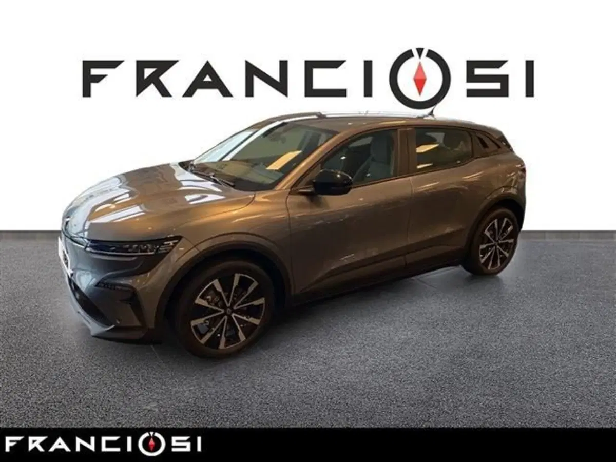 Renault Megane E-Tech Electric usata a Modena (11)