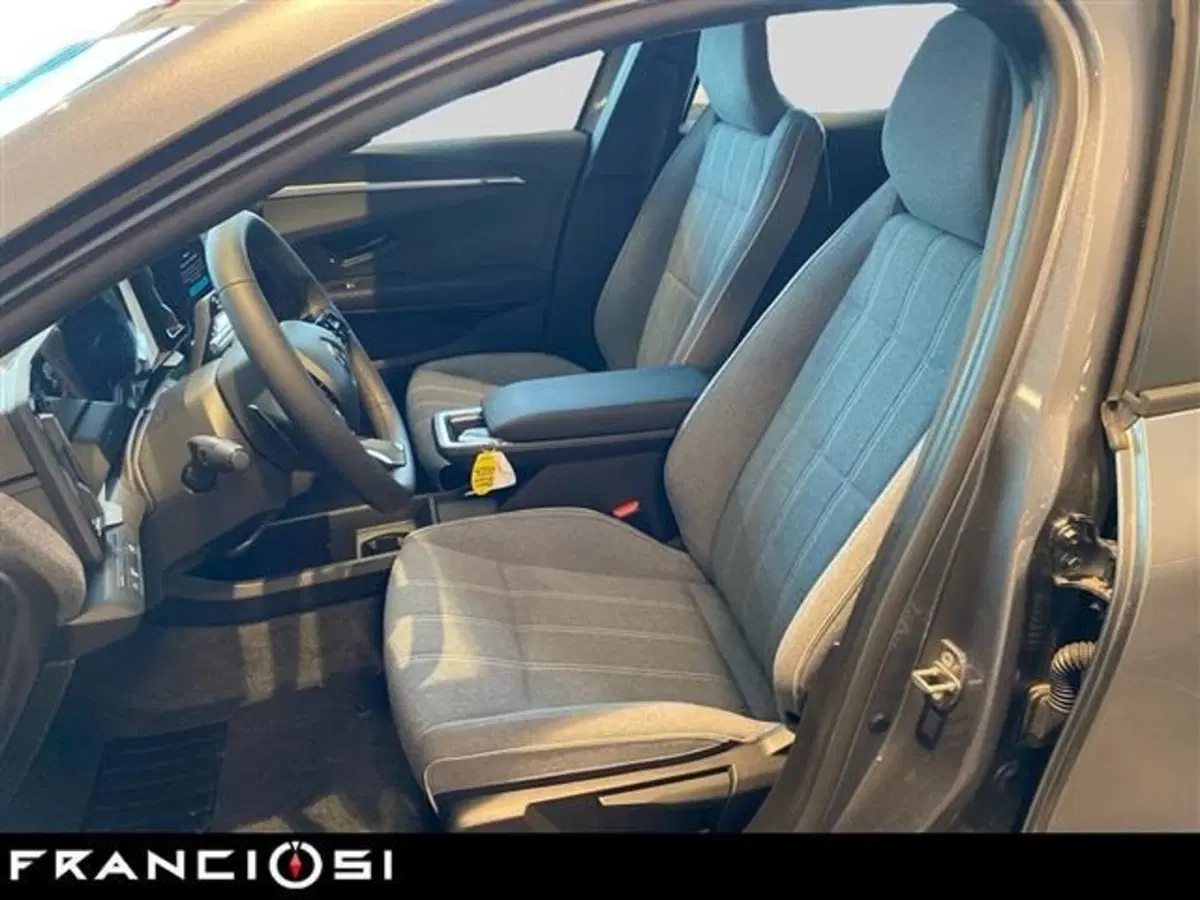 Renault Megane E-Tech Electric usata a Modena (15)