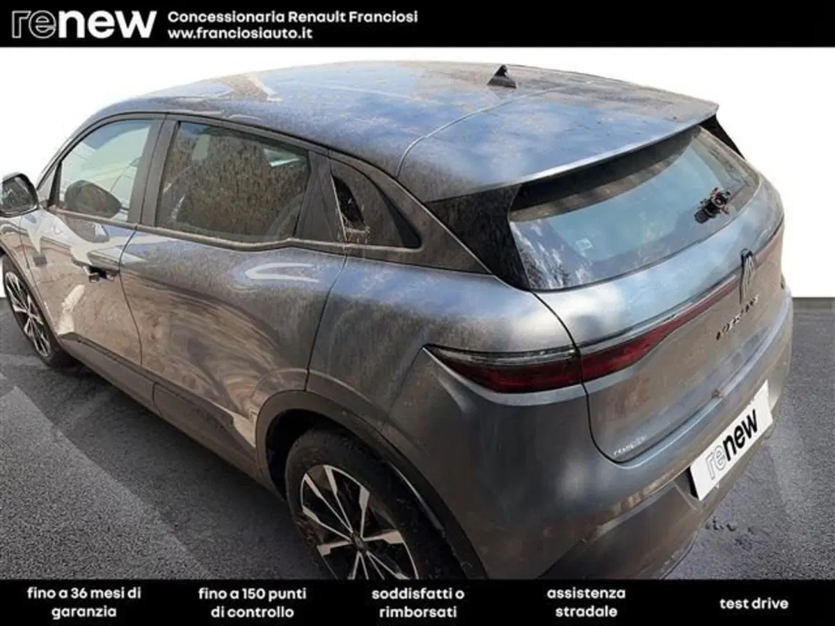 Renault Megane E-Tech Electric usata a Modena (3)