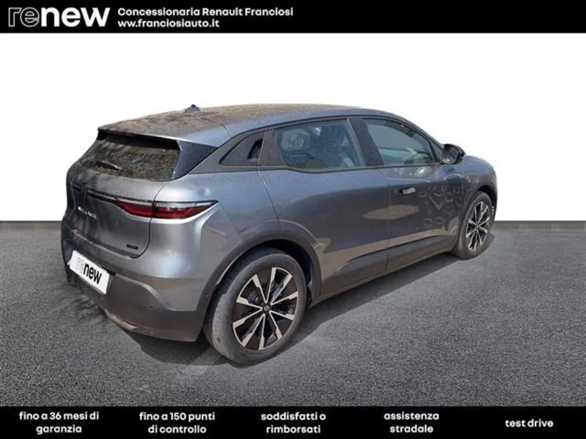 Renault Megane E-Tech Electric usata a Modena (4)
