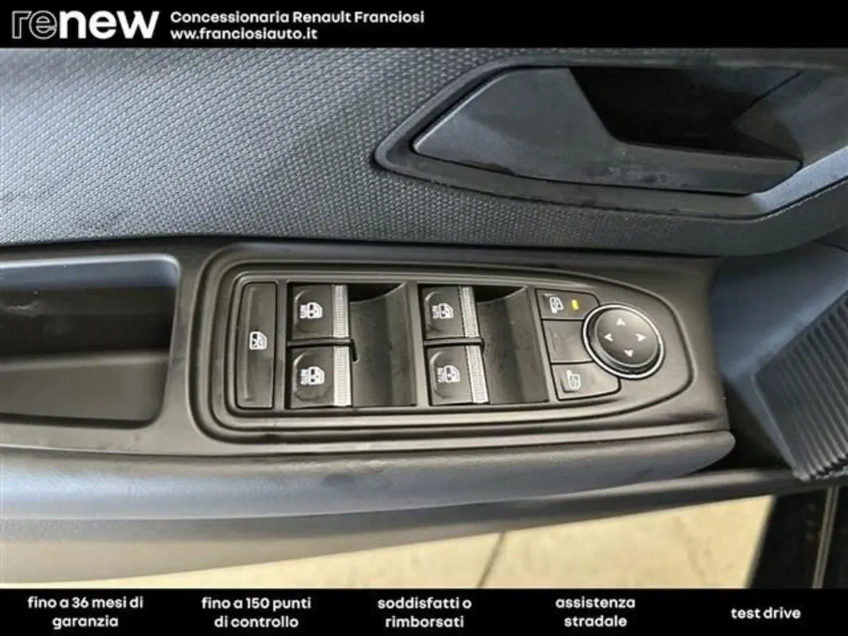 Renault Clio nuova a Modena (14)