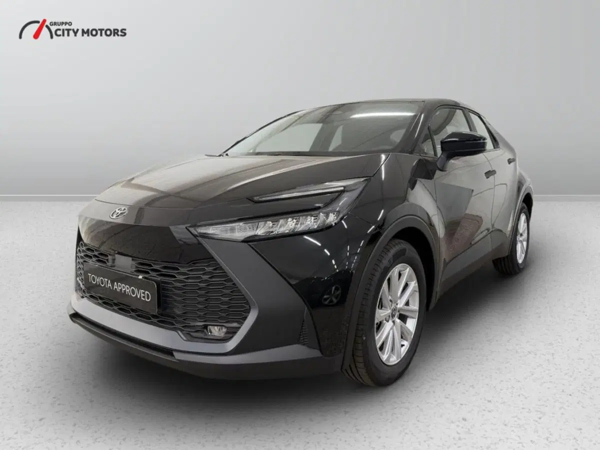 Toyota Toyota C-HR nuova a Monza e Brianza