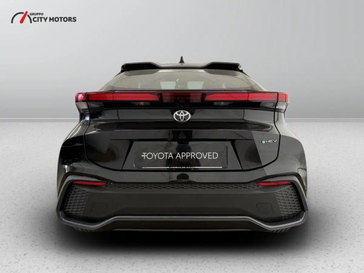 Toyota Toyota C-HR nuova a Monza e Brianza (5)