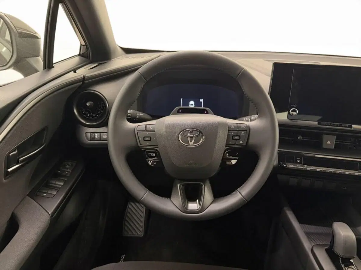Toyota Toyota C-HR nuova a Monza e Brianza (7)