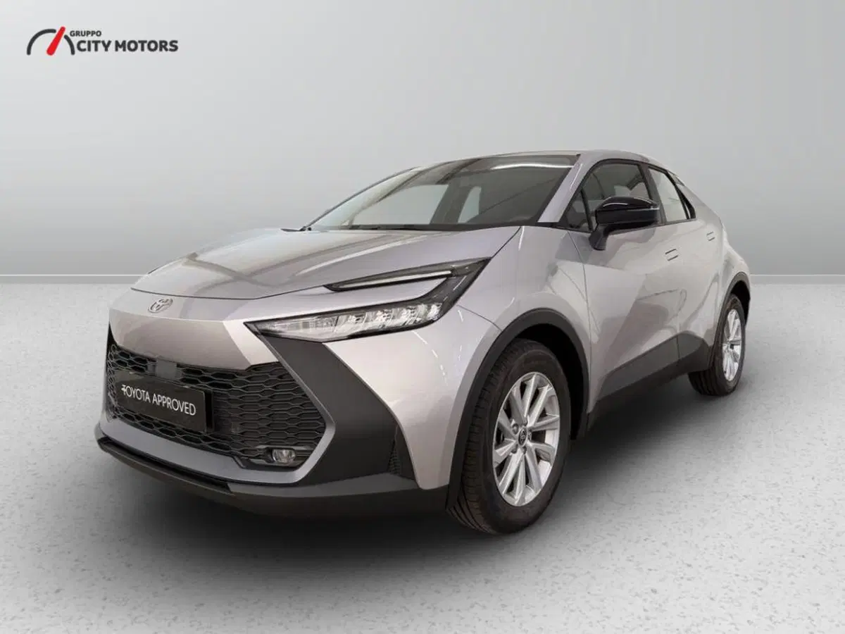Toyota Toyota C-HR nuova a Monza e Brianza
