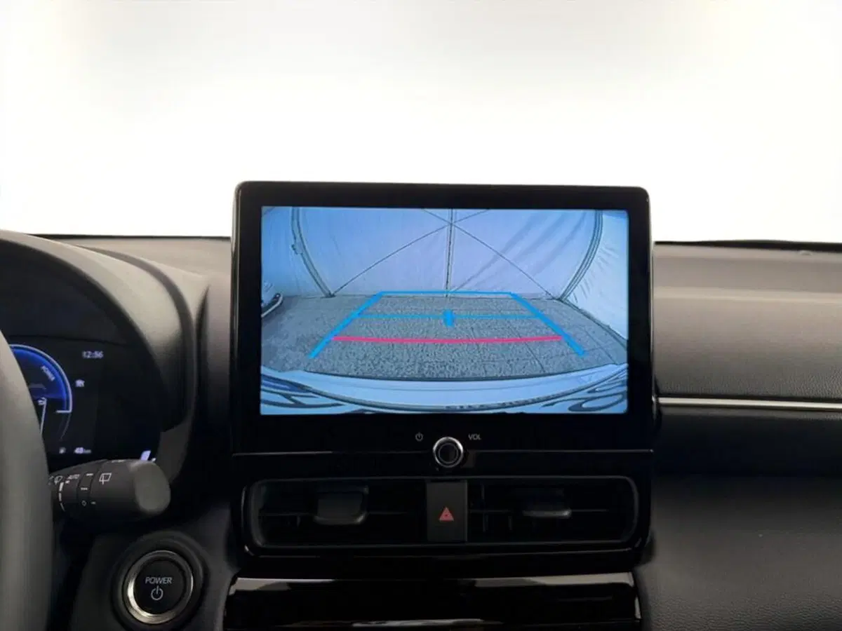 Toyota Yaris Cross nuova a Monza e Brianza (10)