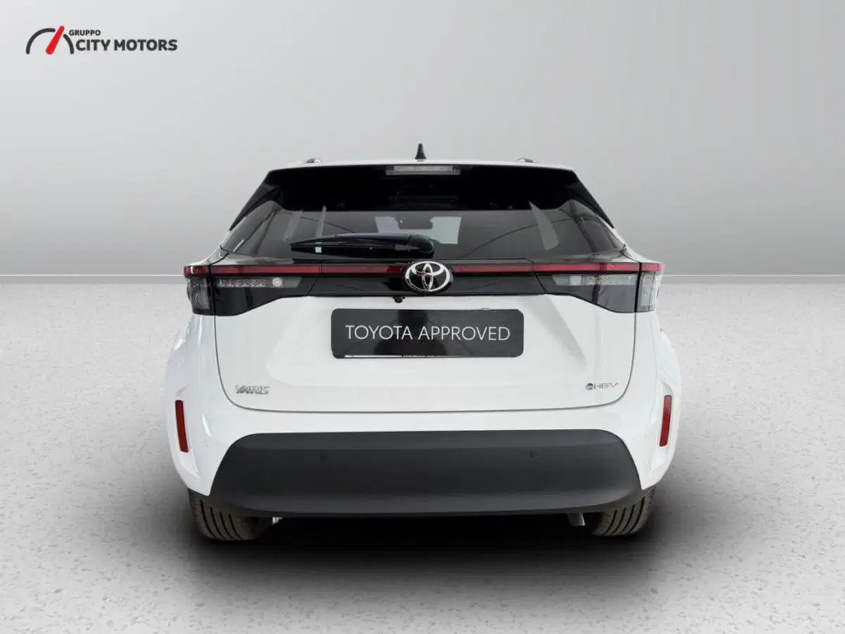 Toyota Yaris Cross nuova a Monza e Brianza (5)