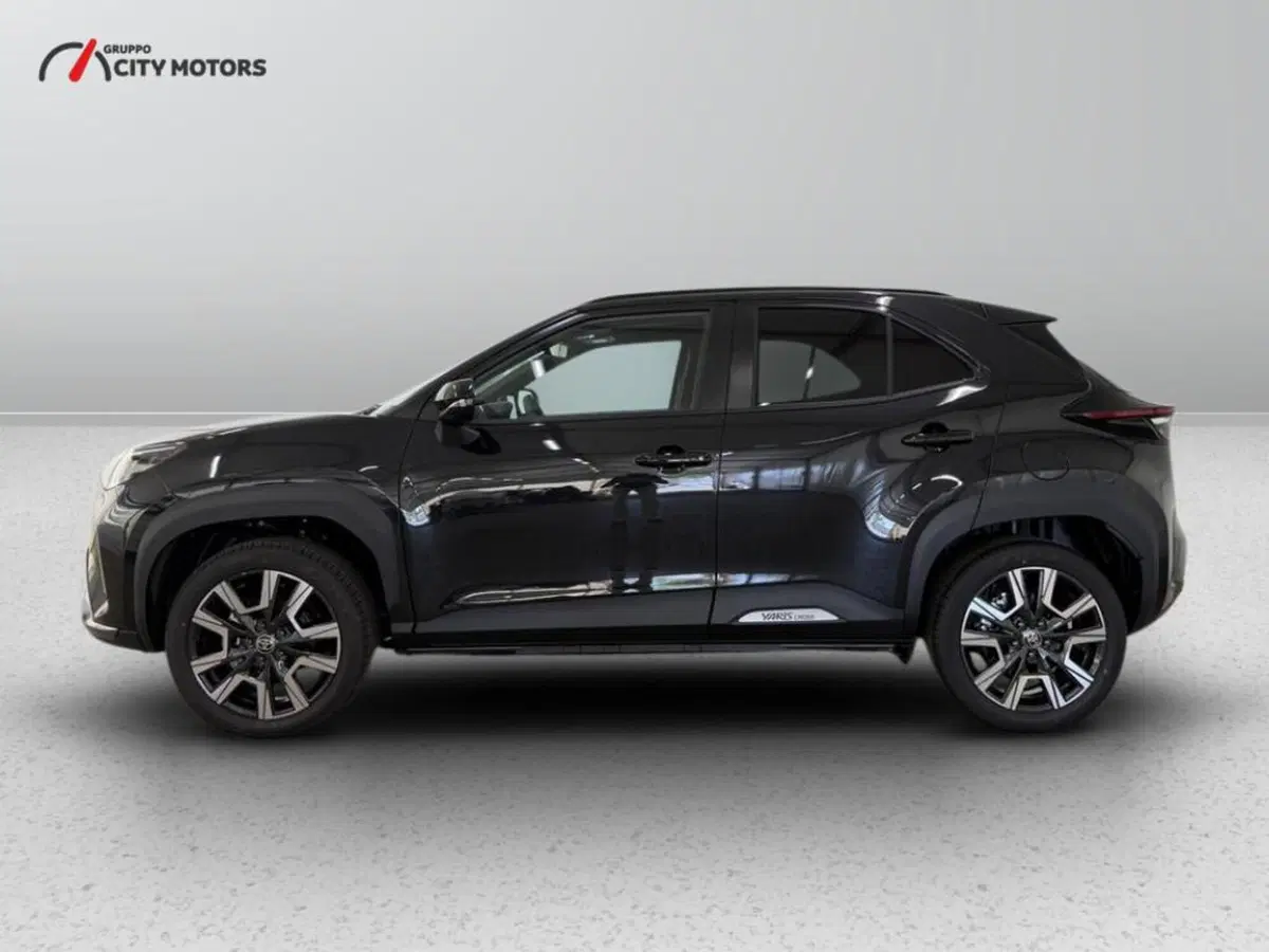 Toyota Yaris Cross nuova a Monza e Brianza (3)