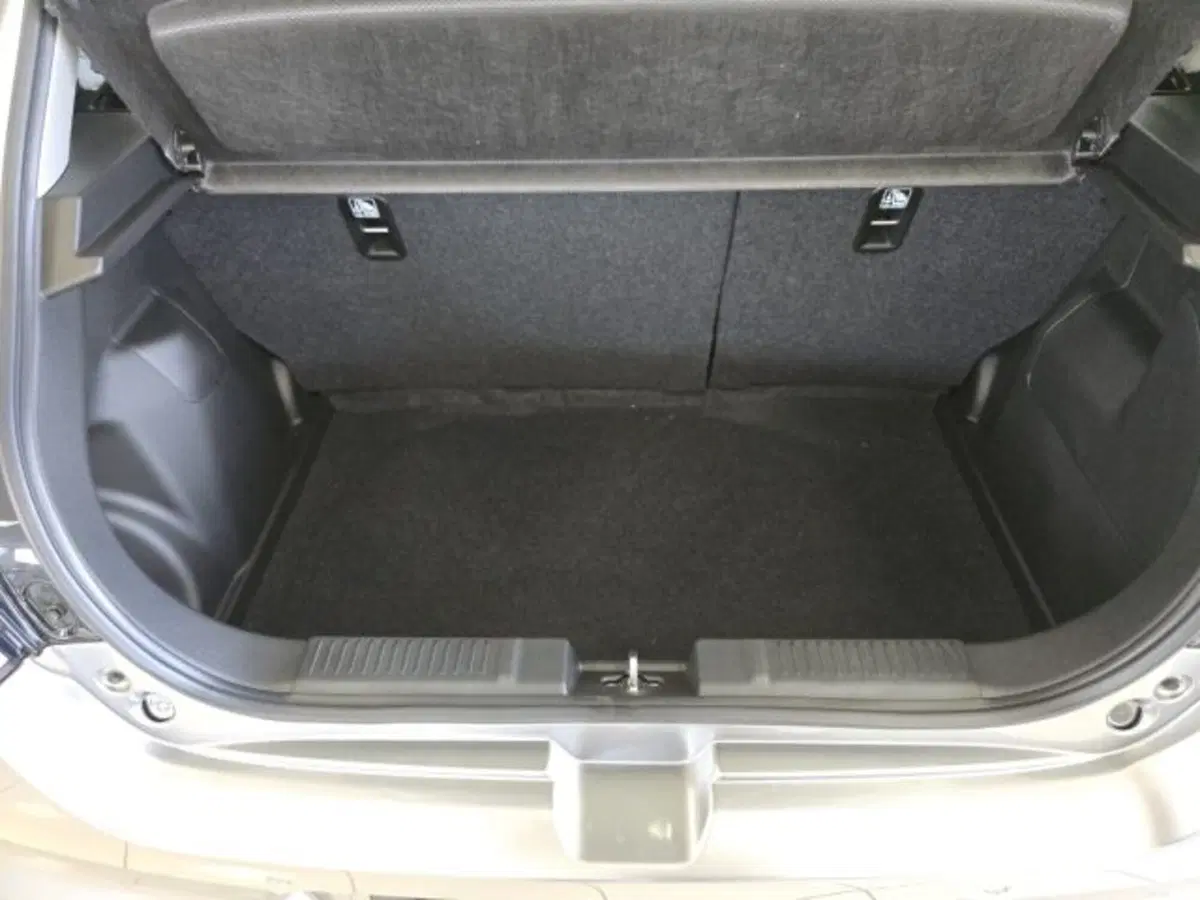 Suzuki Swift nuova a Reggio Emilia (16)