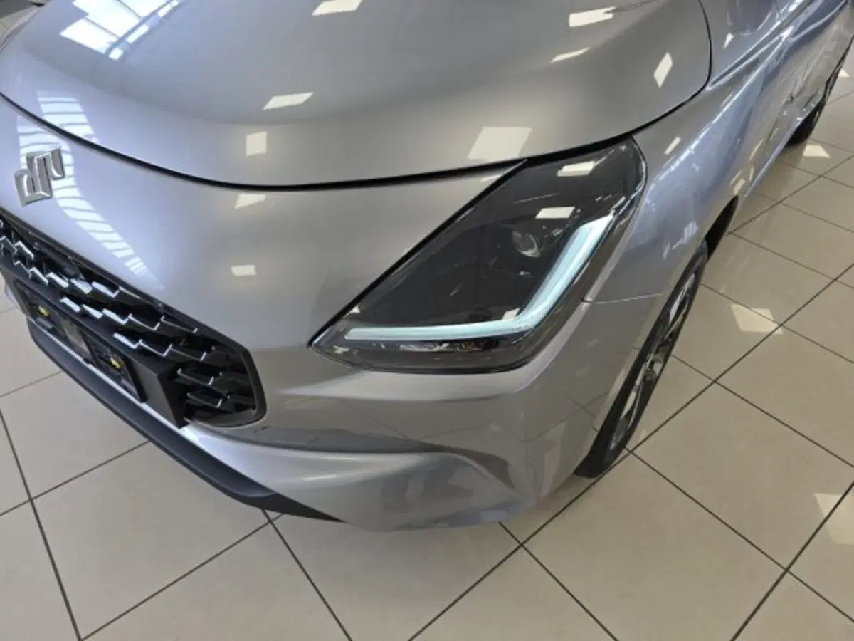 Suzuki Swift nuova a Reggio Emilia (18)