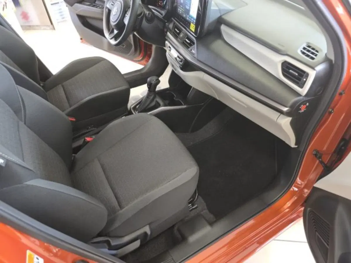 Suzuki Swift nuova a Reggio Emilia (16)
