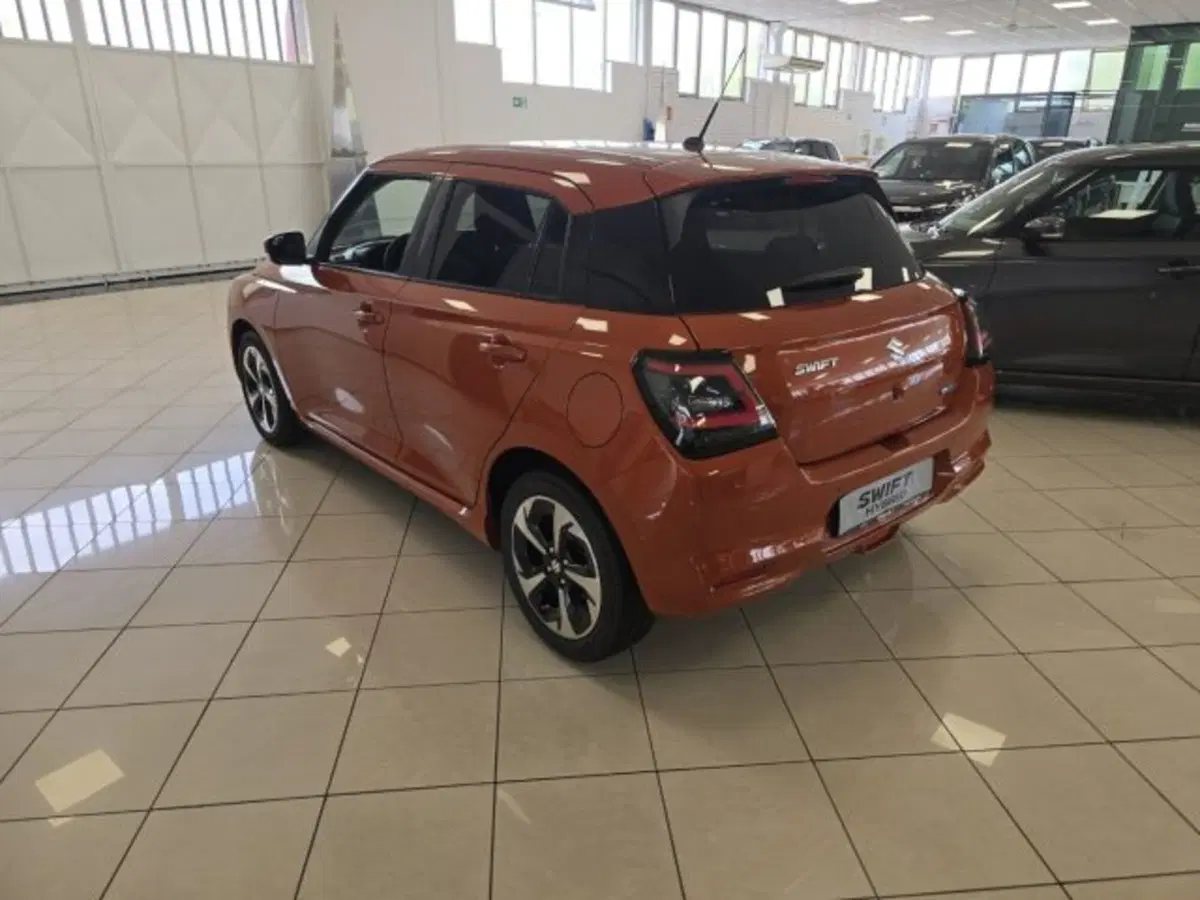 Suzuki Swift nuova a Reggio Emilia (4)