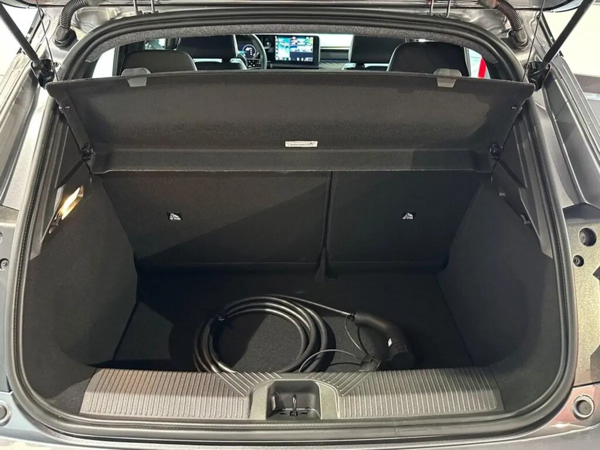 Nissan Micra nuova a Sondrio (14)