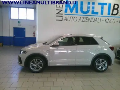 Volkswagen T-Roc 1.0 tsi R-Line 115cv del 2024 usata a Piacenza