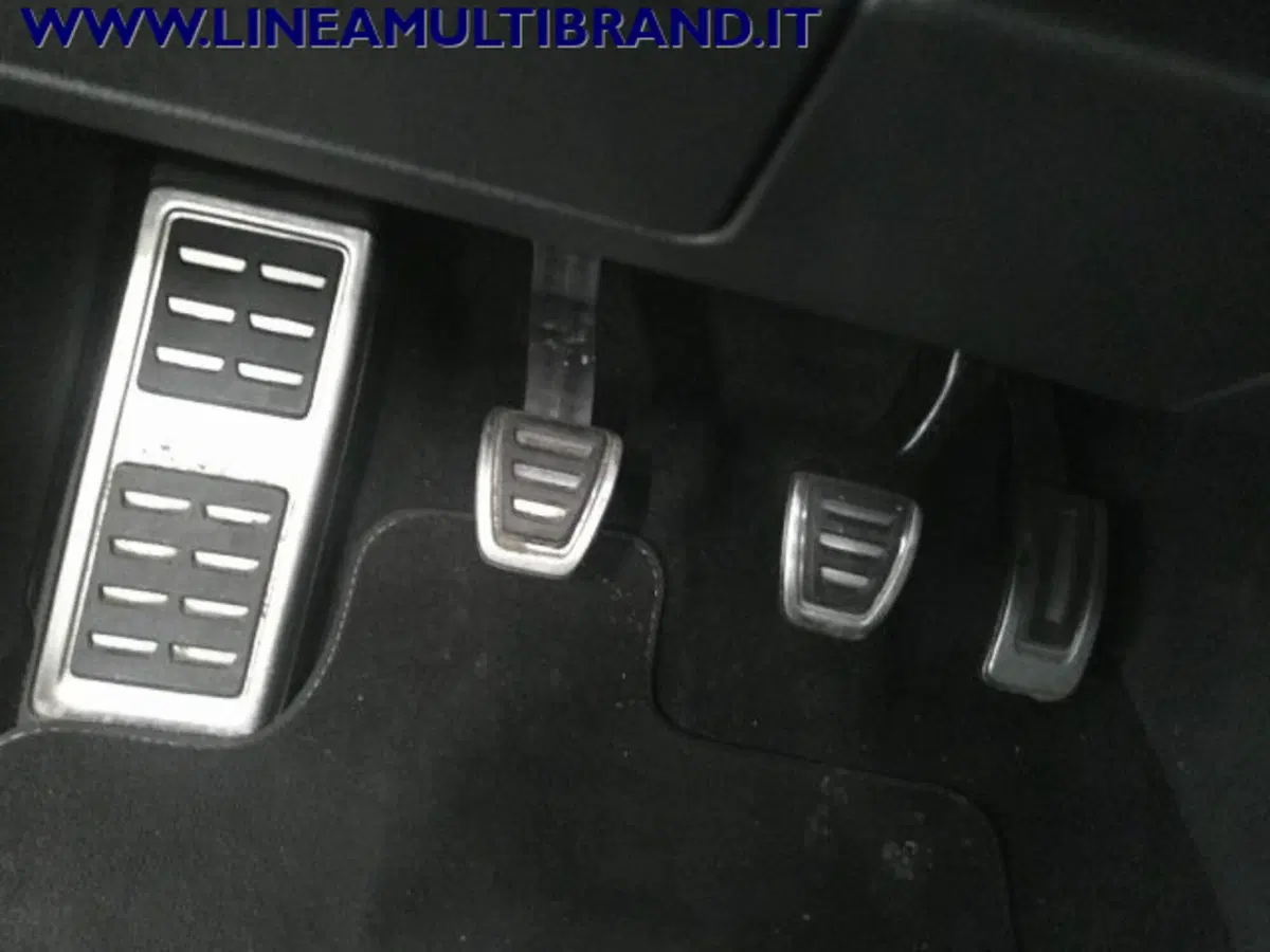 Volkswagen T-Roc usata a Piacenza (11)