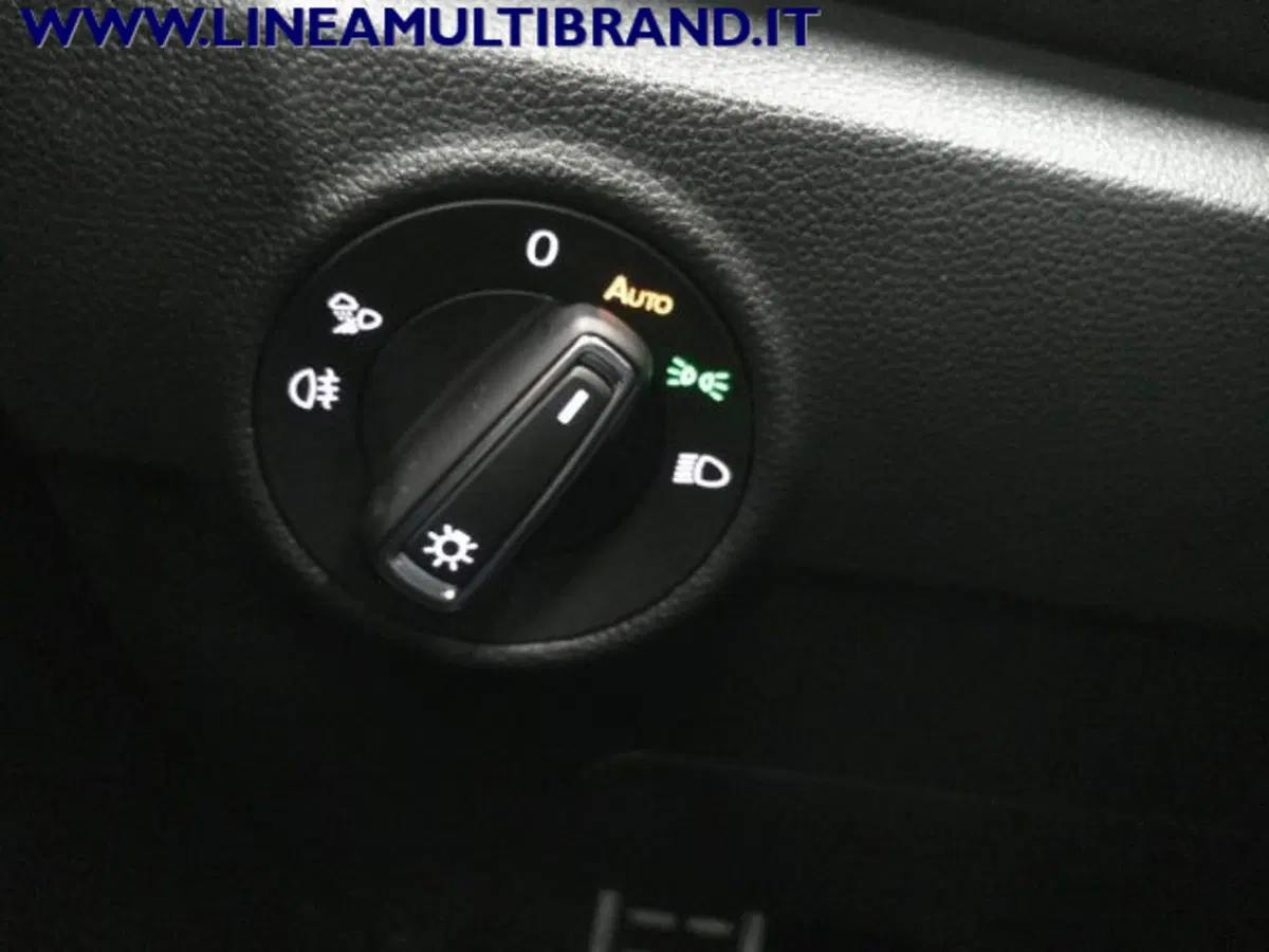 Volkswagen T-Roc usata a Piacenza (13)