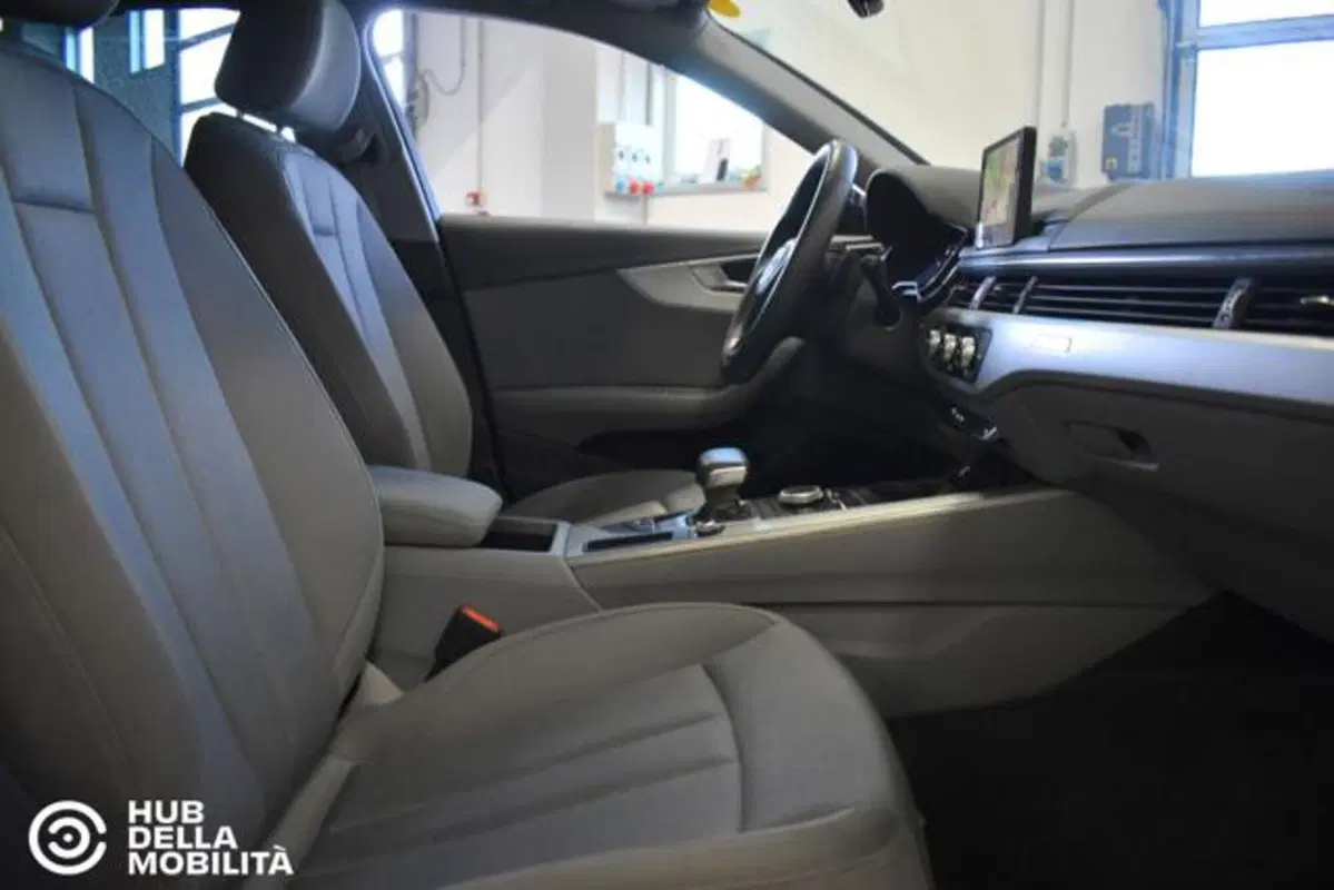 Audi A4 Avant usata a Perugia (14)