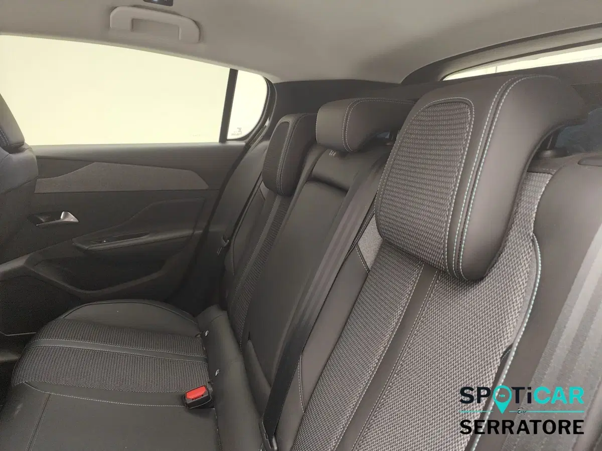 Peugeot 308 usata a Como (13)