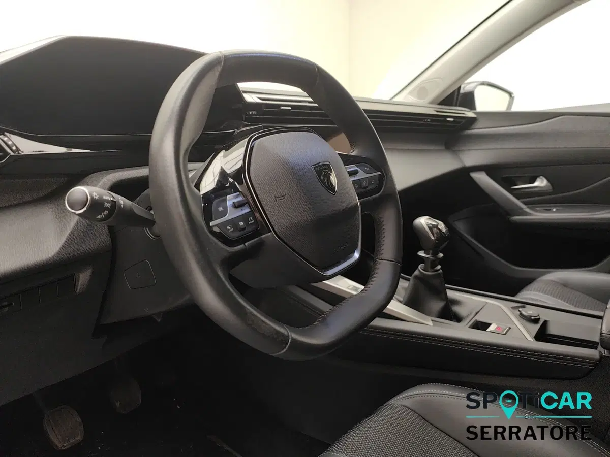 Peugeot 308 usata a Como (9)