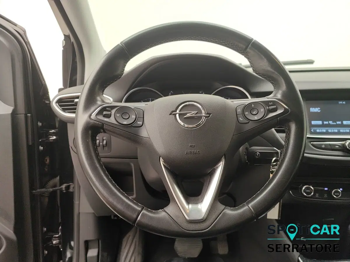 Opel Crossland usata a Como (16)