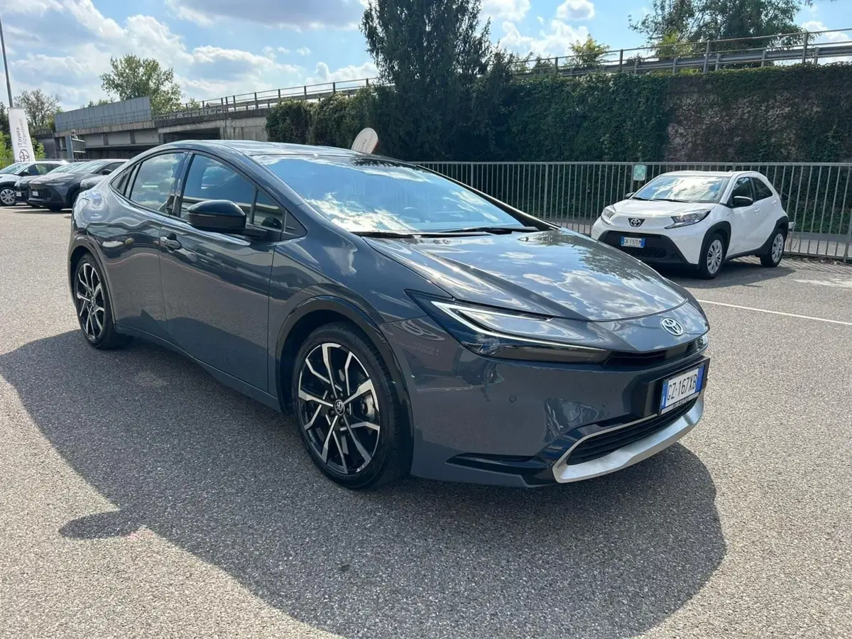 Toyota Prius usata a Piacenza (7)