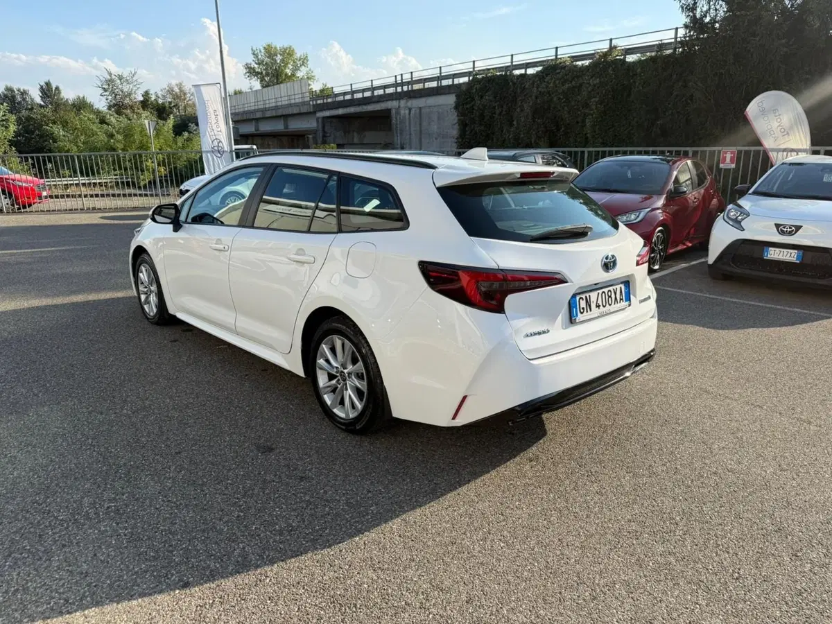 Toyota Corolla Touring Sports usata a Piacenza (6)