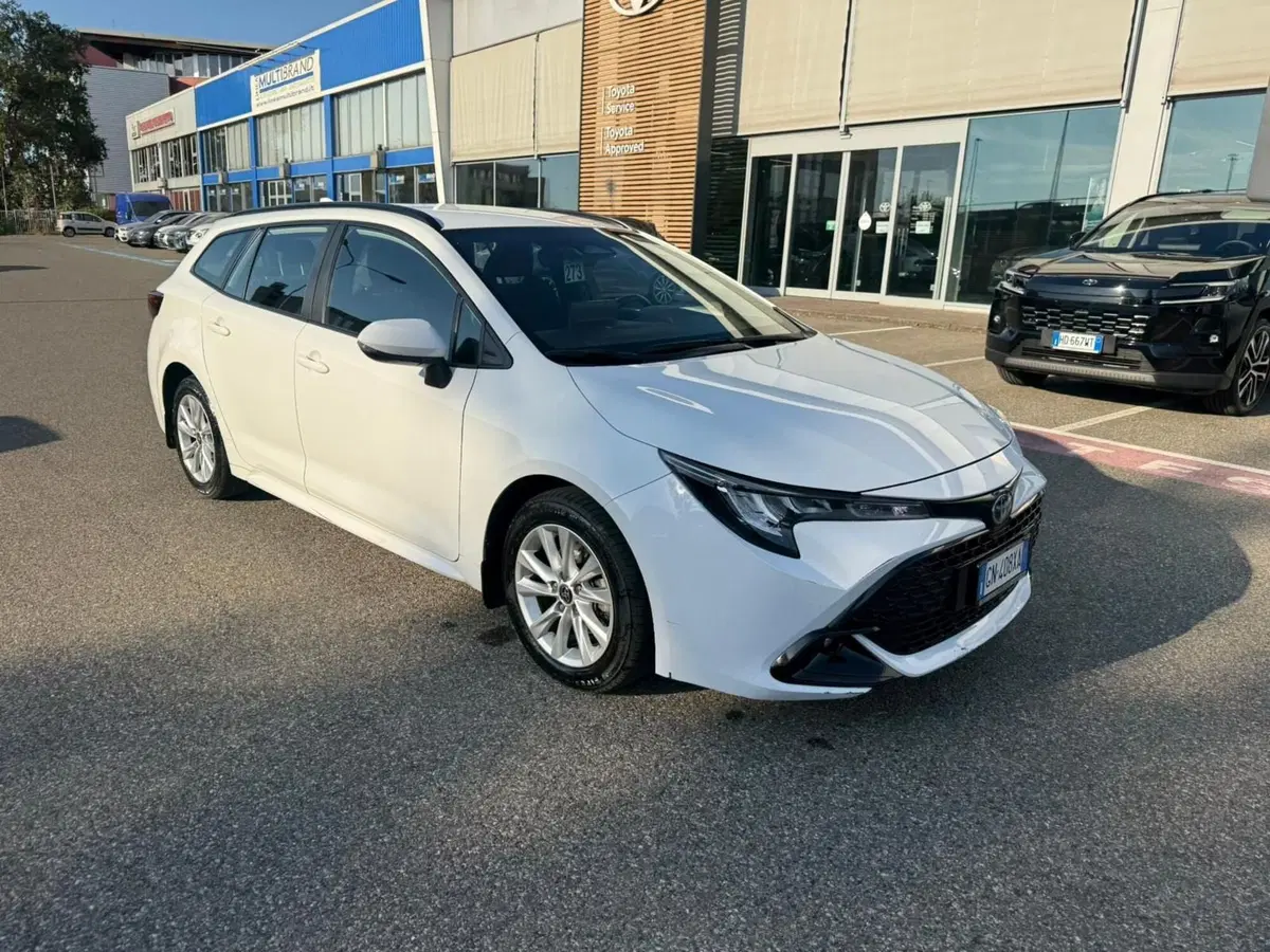 Toyota Corolla Touring Sports usata a Piacenza (7)