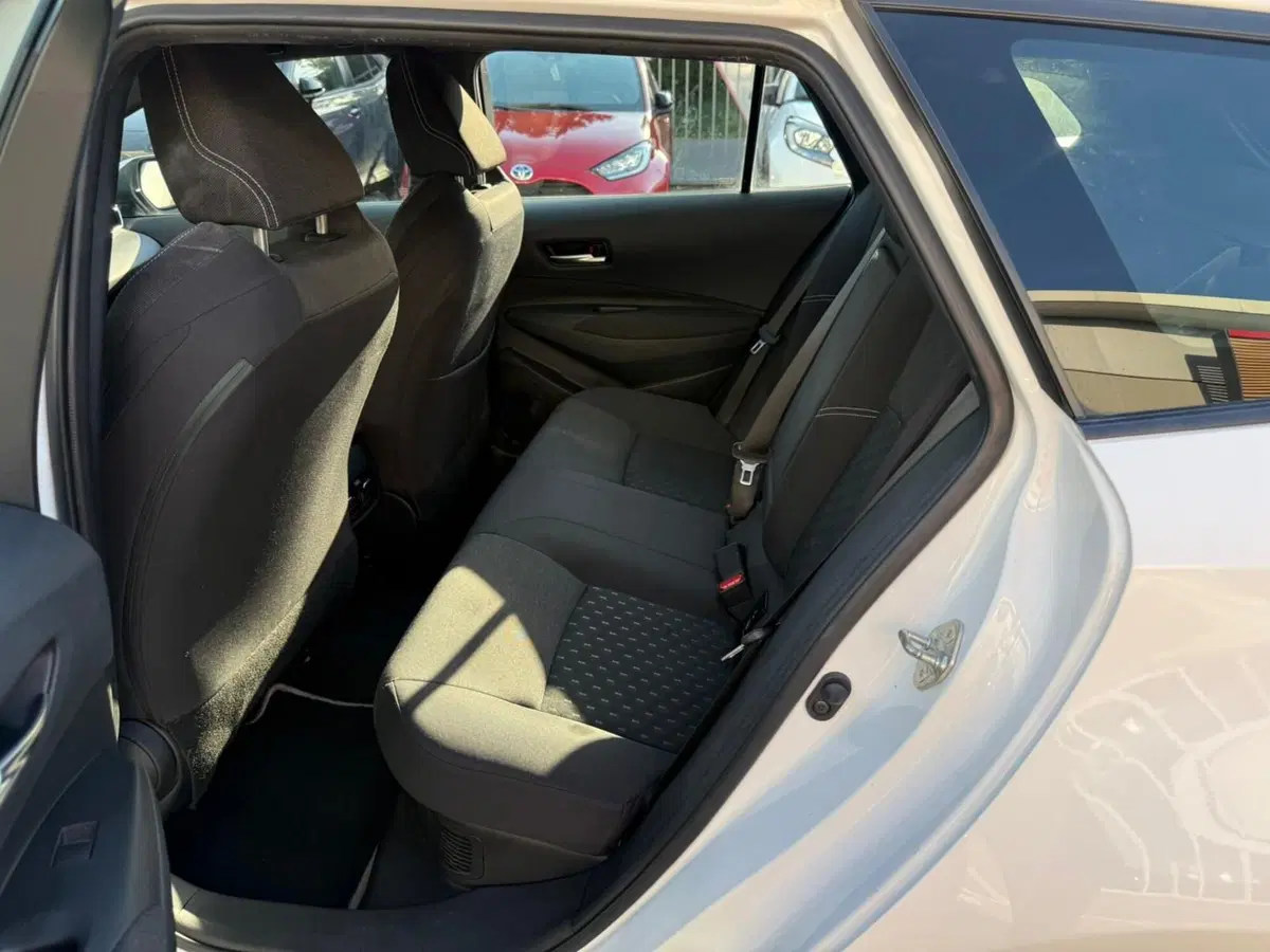 Toyota Corolla Touring Sports usata a Piacenza (9)