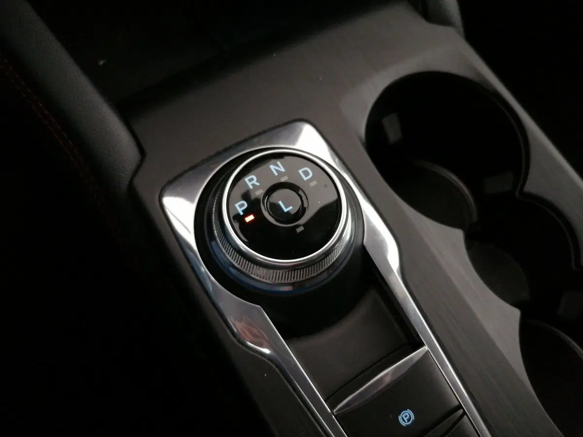 Ford Kuga usata a Roma (13)