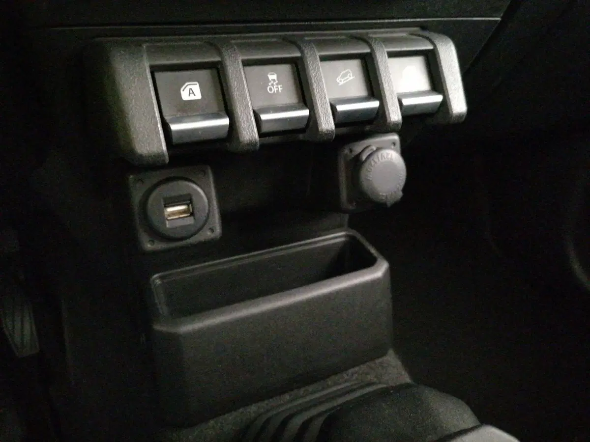 Suzuki Jimny usata a Roma (18)