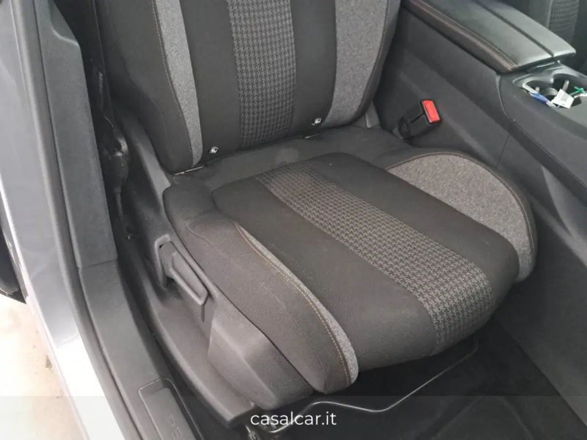 Peugeot 3008 usata a Salerno (11)
