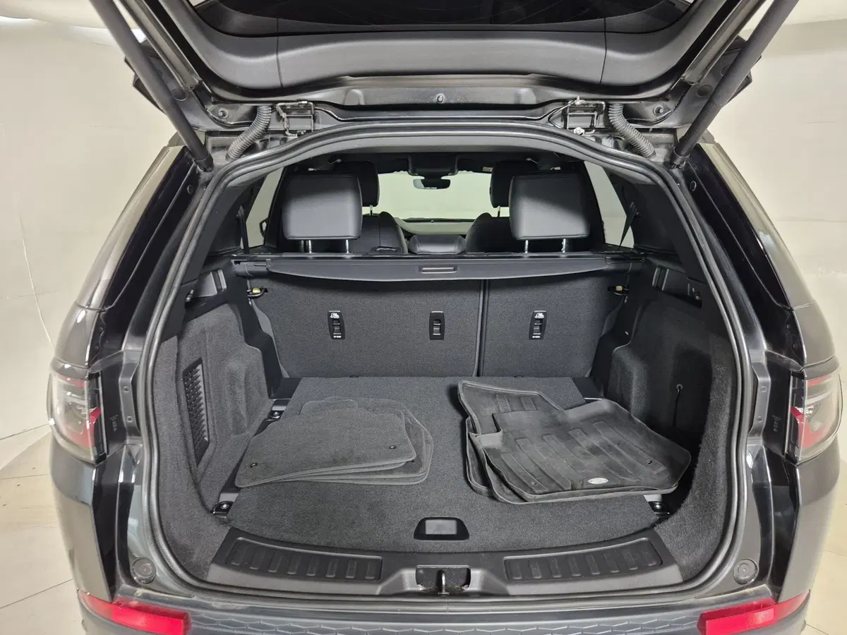 Land Rover Discovery Sport usata a Torino (12)