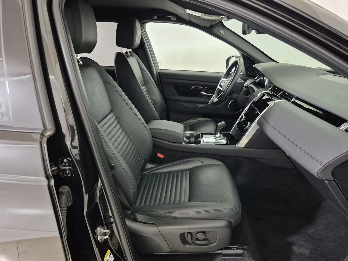 Land Rover Discovery Sport usata a Torino (3)