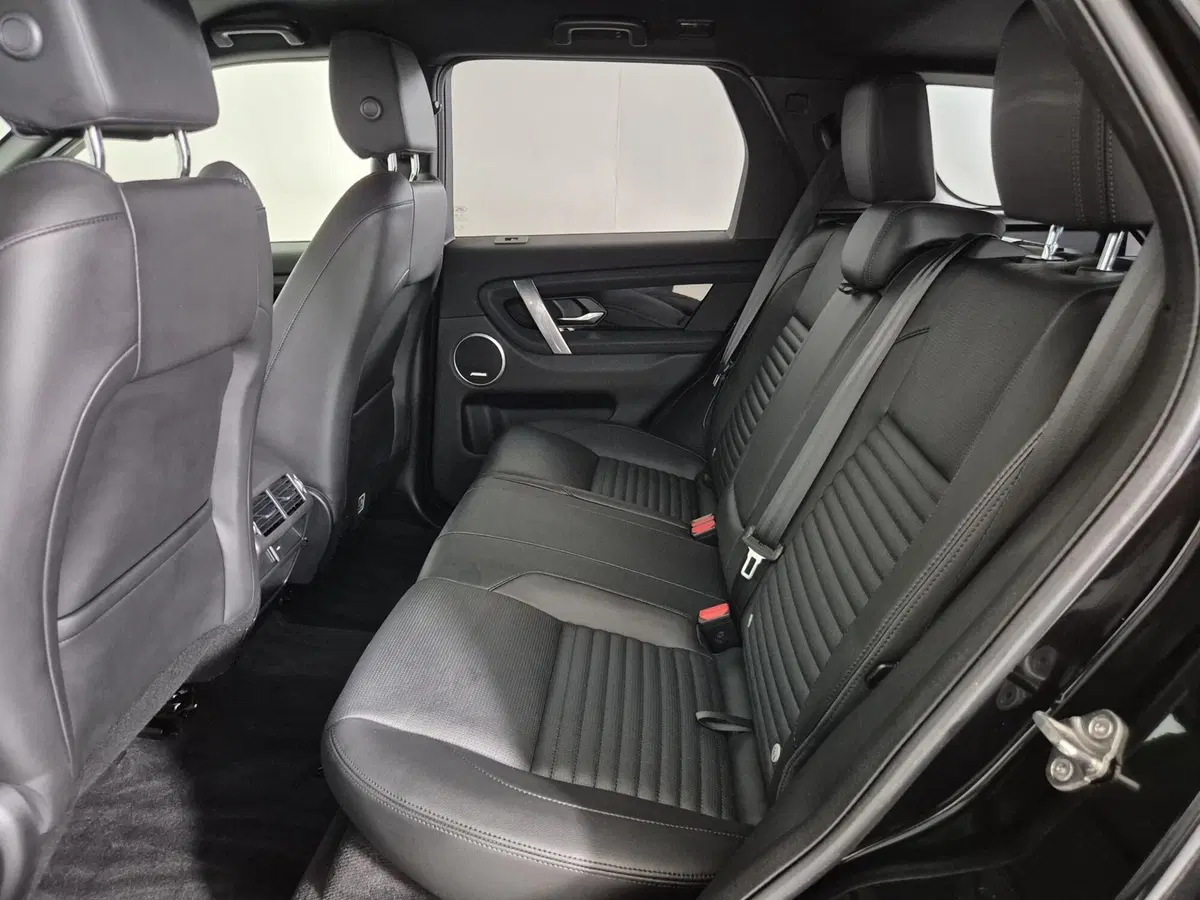 Land Rover Discovery Sport usata a Torino (5)