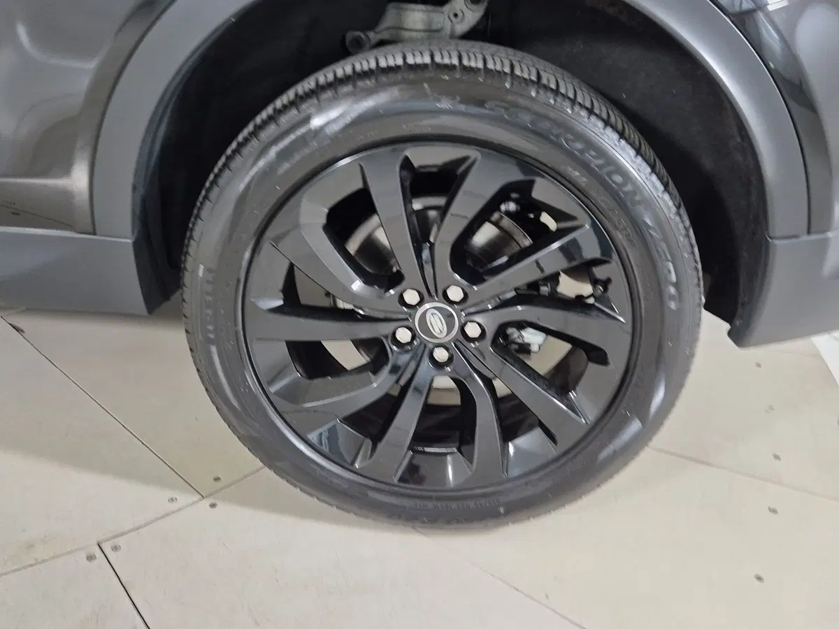 Land Rover Discovery Sport usata a Torino (9)