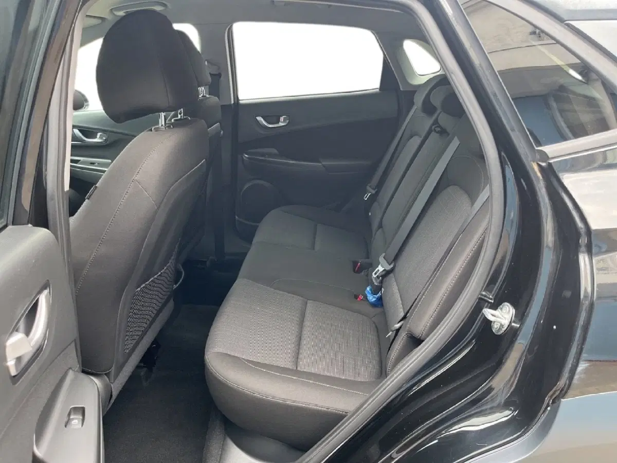 Hyundai Kona usata a Torino (9)