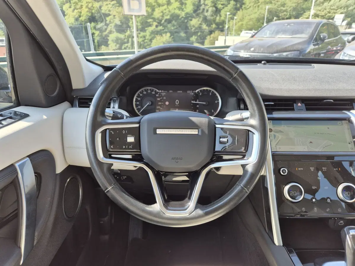 Land Rover Discovery Sport usata  (18)