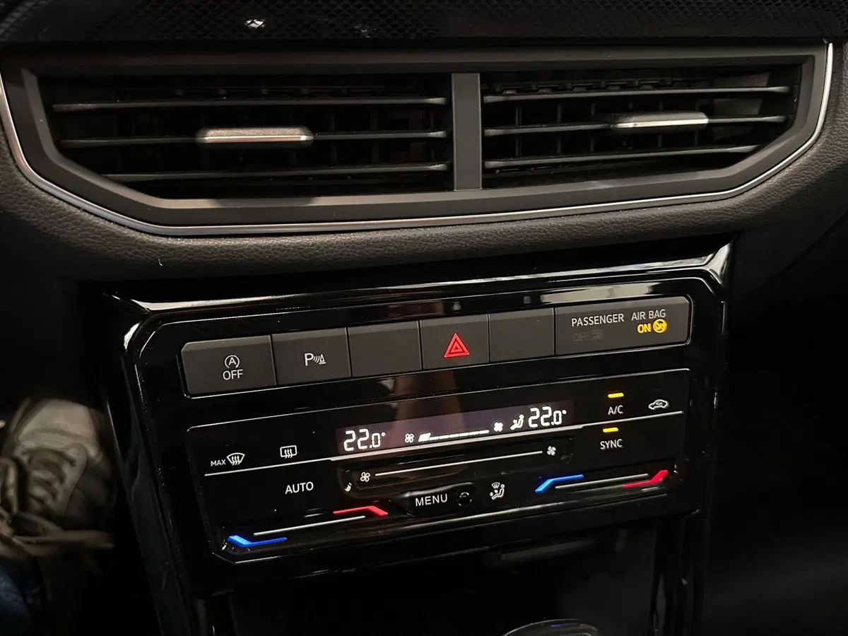 Volkswagen T-Cross usata a Cuneo (17)