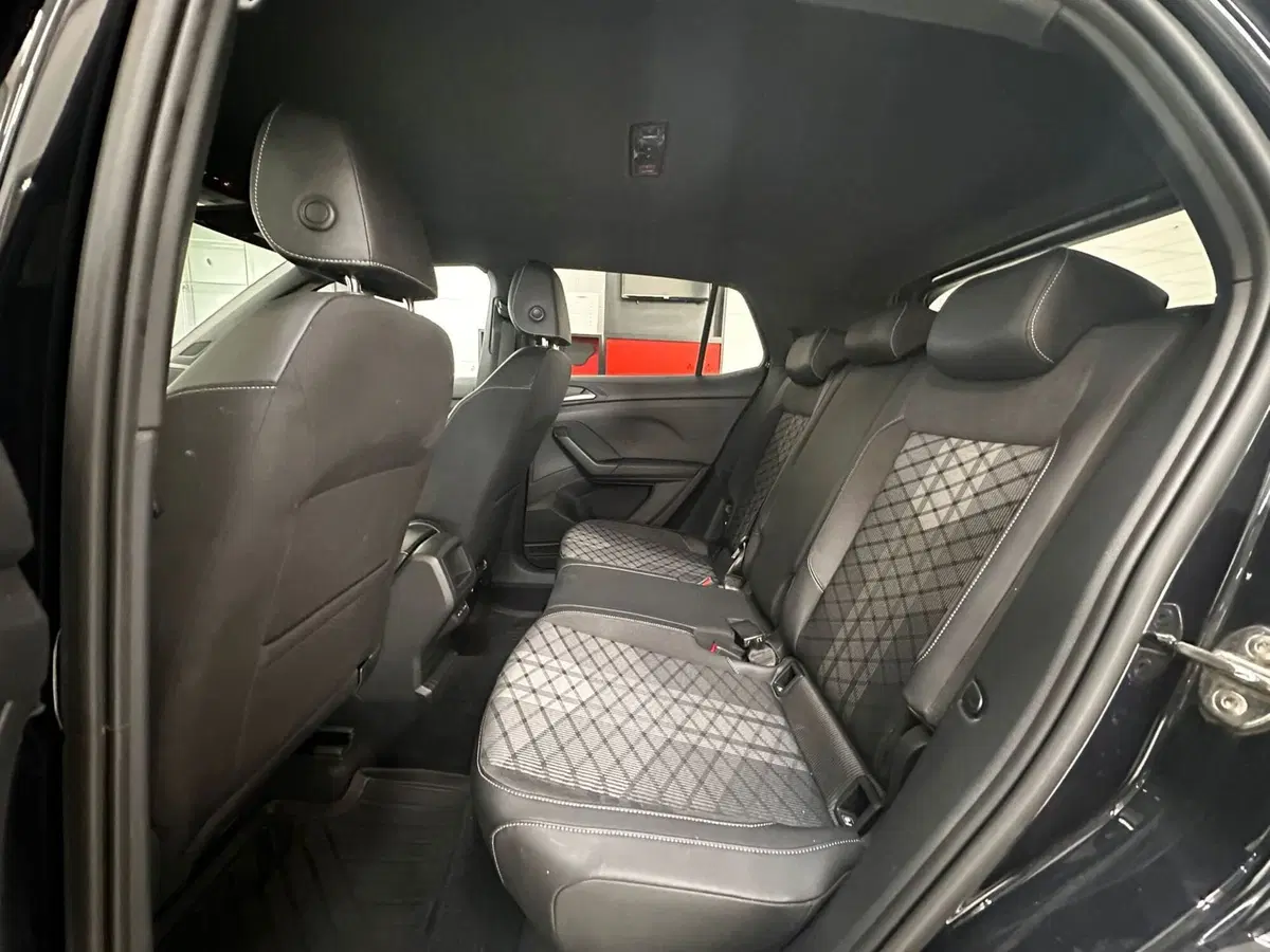 Volkswagen T-Cross usata a Cuneo (7)