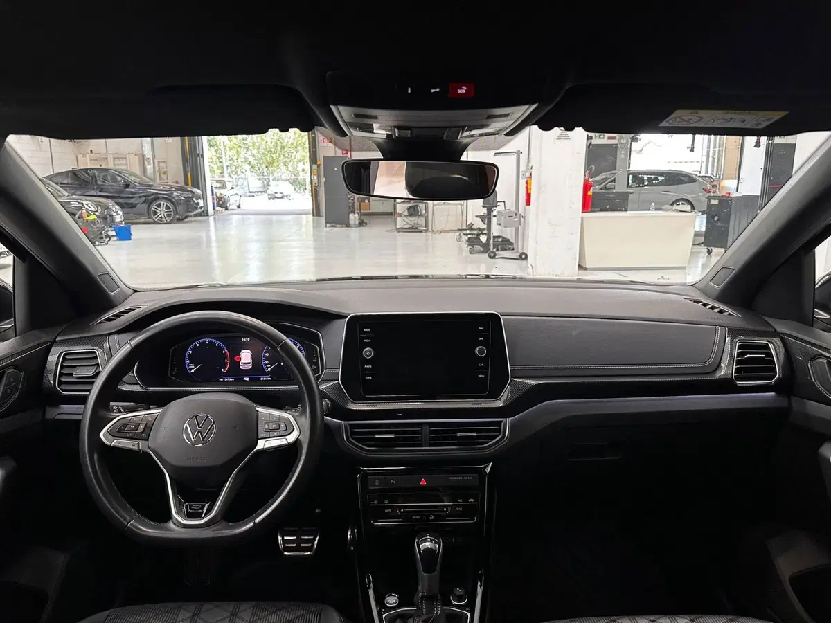 Volkswagen T-Cross usata a Cuneo (8)