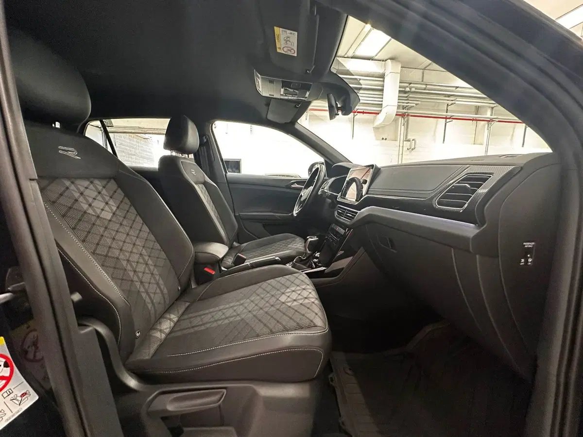 Volkswagen T-Cross usata a Cuneo (9)