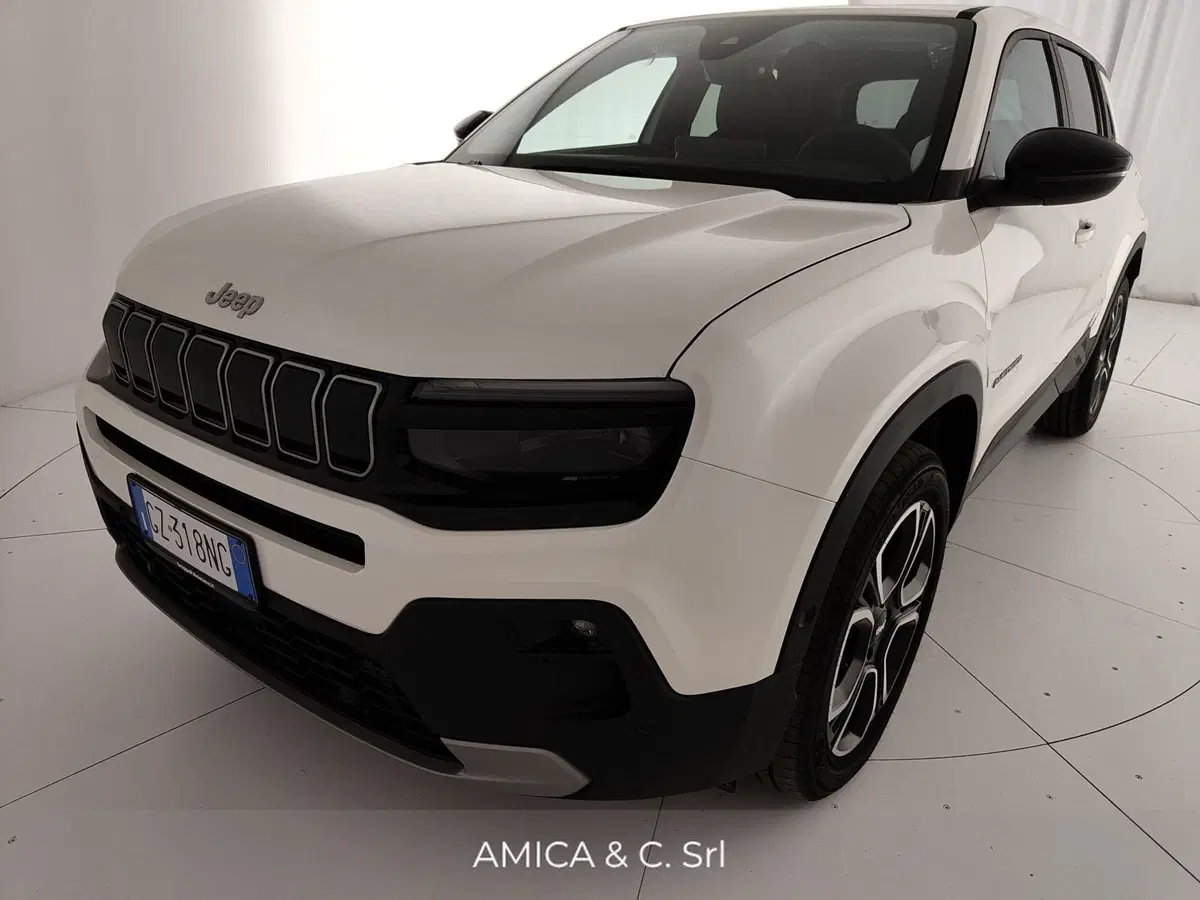 Jeep Avenger nuova a Caserta (13)