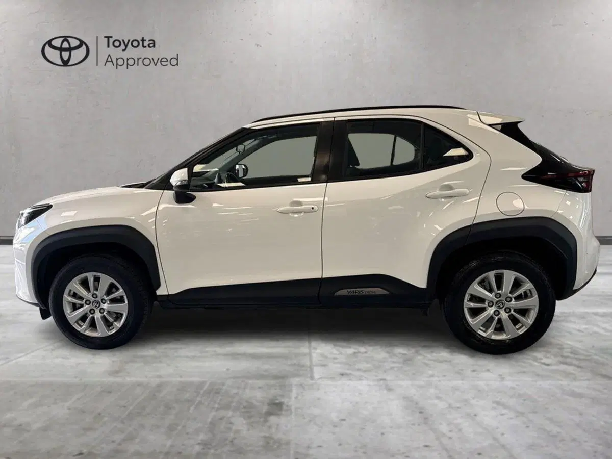 Toyota Yaris Cross usata a Prato (3)